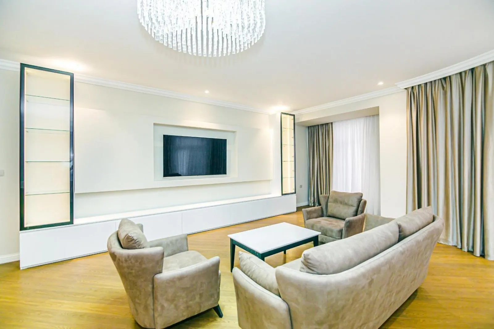 Vip Apartment Ferrari 83 Baku Azerbaijan